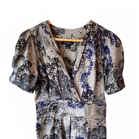 Banana Republic Dresses & Skirts - Banana Republic Print Dress